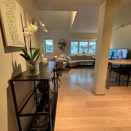 Central - 2 Bedrooms - 2 Bathrooms - Balcony - Parking - Close To Ons Apartment Stavanger